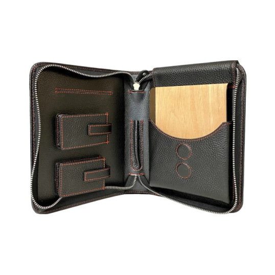 Adorini szivartáskába való kihúzható tálca