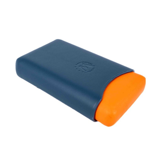 Montes Ubrique kék és narancssárga színű szivartok 3 szivar részére