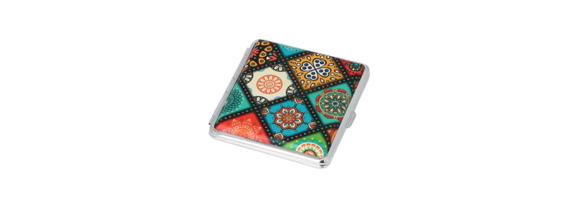 Válasszon stílusának megfelelő egyedi cigarettatartót!