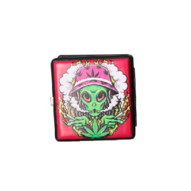 Színes cigaretta tárca 20 cigaretta részére - Két cigarettát szívó ufó