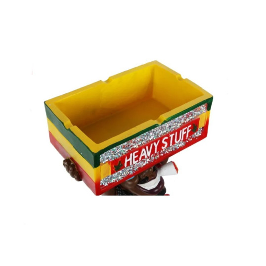 Rasta férfi figura álló hamutartó focilabdával 44 cm – polirezin, nagy méretű hamutál