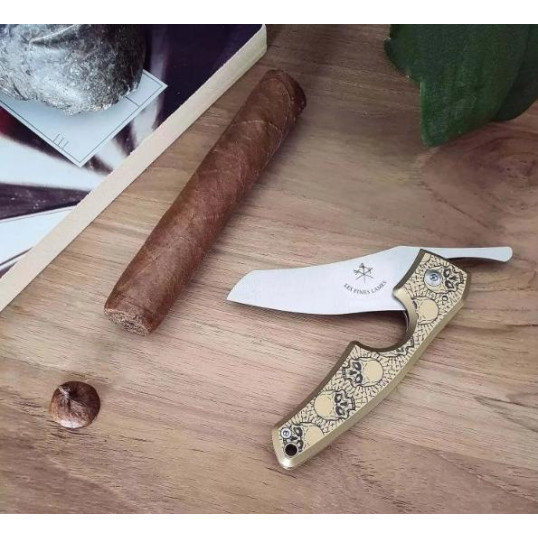 Les Fines Lames Le Petit Brass Skulls szivarvágó kés