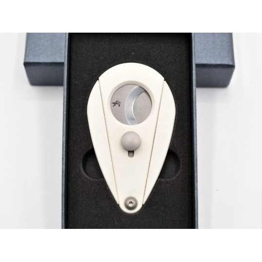 Xikar Xi2 White, dupla pengés csepp alakú szivarvágó - fehér