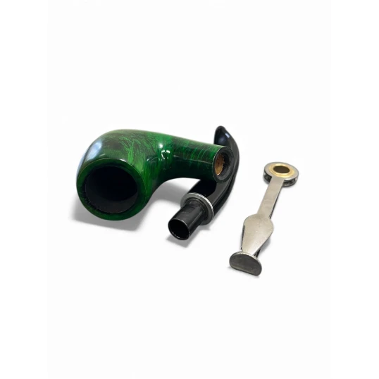 Design Berlin hanga gyökérből készült, sötétzöld, polírozott, fekete hajlított akril szopókával, ezüst színű gyűrűvel, 9mm filter, billiard típus - Design Berlin