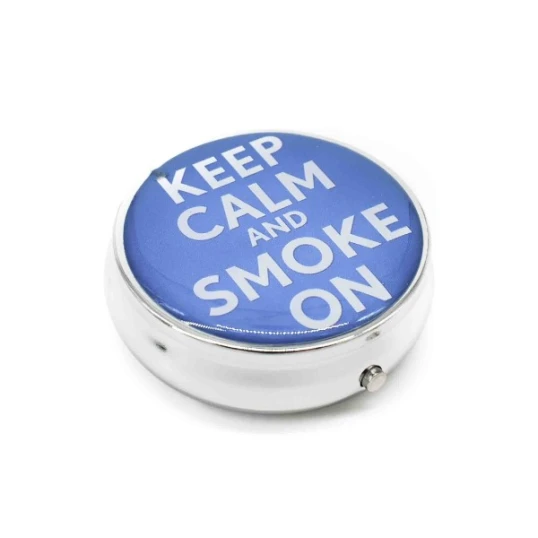 Kör alakú zsebhamutál - Keep Calm and Smoke On felirattal - kék - Nemzeti Dohányboltok és szivar szaküzletek számára