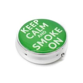 Kör alakú zsebhamutál - Keep Calm and Smoke On felirattal - zöld
