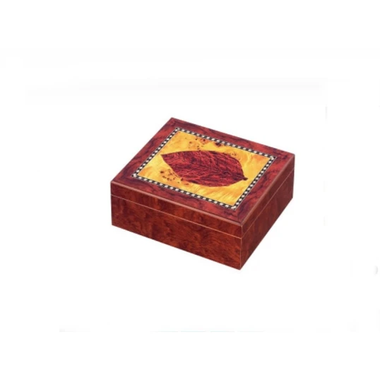 Faro humidor 20-25 szál szivar részére, cédrusfa belső rész, párásítóval, hygrométerrel, barna színű