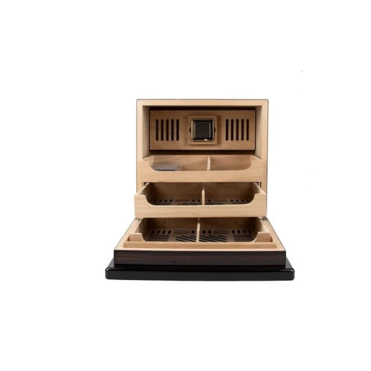 Ébenfa zongoralakk bevonatú humidor 75 szivar részére - kihajtható tálca, digitális higrométer, AP-Párásító - Humidor 40-80 szál szivarnak