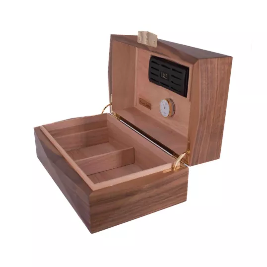 Montecristo Linea 1935 Humidor - Gentili kb 75 szál szivar részére