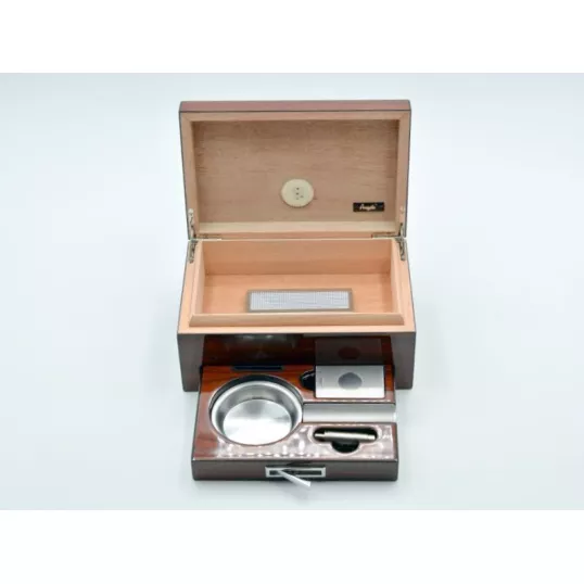Angelo szivaros humidor szett – 5–10 szivar, vágóval, fúróval és hamutállal  