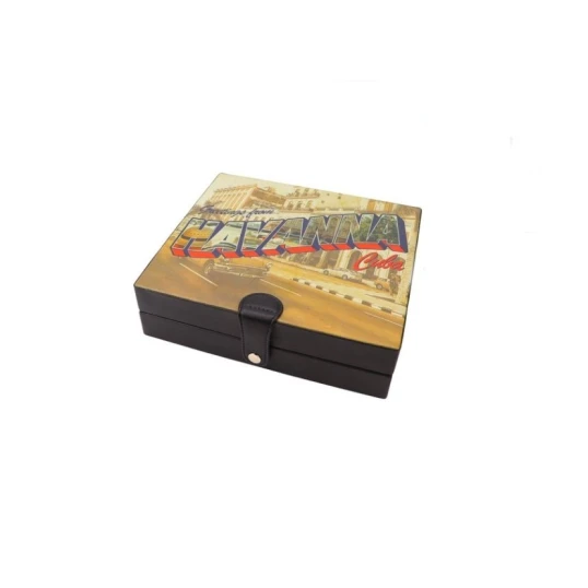 Havanna mintás utazó humidor 8–10 szál részére, bőr borítással
