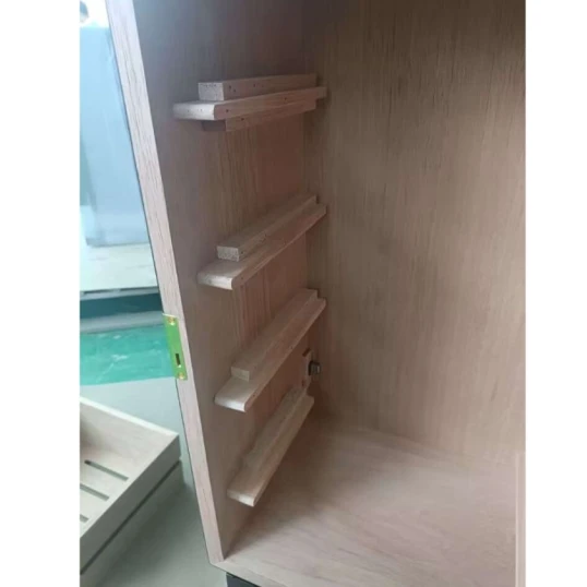 Faro humidor szekrény 100 szál szivar részére, spanyol cédrusfa belsővel, digitális hygrométerrel, LED világítással, üvegajtóval