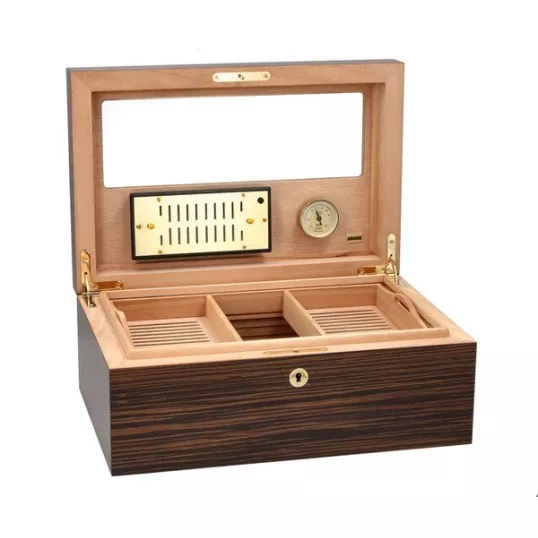Adorini Vittoria Grande Deluxe Humidor spanyol cédrusfa belsővel, kivehető tálcával, akár 150 szál szivar részére