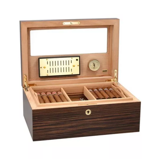 Adorini Vittoria Grande Deluxe Humidor spanyol cédrusfa belsővel, kivehető tálcával, akár 150 szál szivar részére