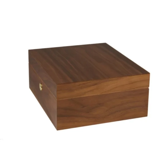 Adorini Ancona diófa Medium Deluxe humidor – 75 szálas, spanyol cédrus belsővel