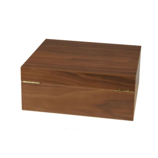 Adorini Ancona diófa Medium Deluxe humidor – 75 szálas, spanyol cédrus belsővel