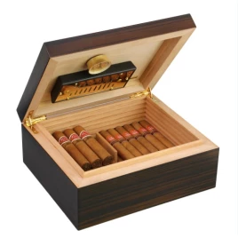 Adorini Verona Deluxe sötétbarna csíkos humidor dohánylevél mintával