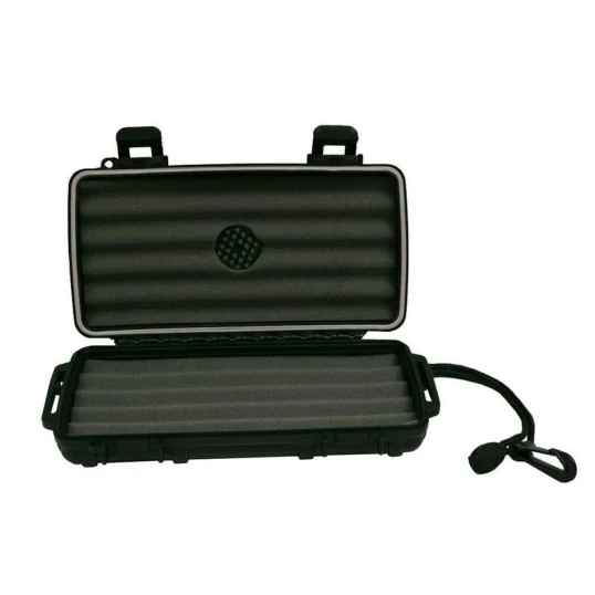 Cigar Caddy Black kis méretű utazó humidor 5 szál szivar részére, kézre akasztható pánttal - fekete