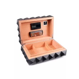 Colibri Quasar humidor 45-50 szál szivar számára, matt szürke színű digitális hygrométerrel - Daniel Marshall Edition