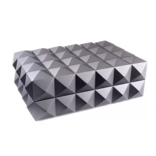 Colibri Quasar humidor 45-50 szál szivar számára, matt szürke színű digitális hygrométerrel - Daniel Marshall Edition