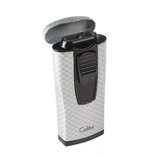 Colibri Monaco Carbon Fiber, hármas piramis formájú lánggal égő szúrólángos szivar öngyújtó - ezüst