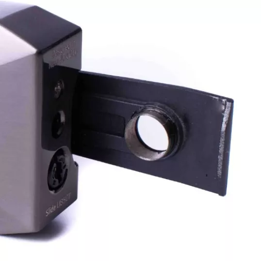 Colibri Slide Black & Green fekete és zöld színű szivaröngyújtó dupla szúrólánggal és beépített szivarfúróval