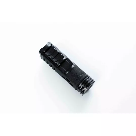 XIKAR Tactical 1 Black szúrólángos szivargyújtó övcsipesszel - matt fekete