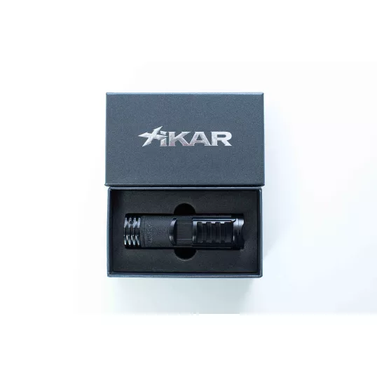 XIKAR Tactical 1 Black szúrólángos szivargyújtó övcsipesszel - matt fekete