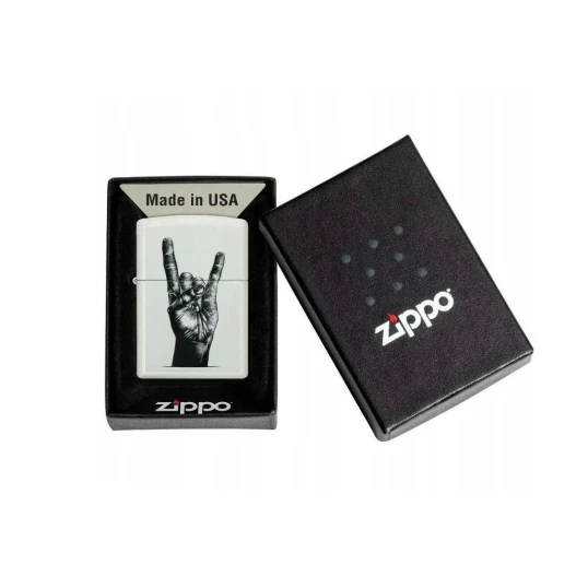 Zippo Benzines Vihargyújtó – Matt fehér „Rock Hand” mintával