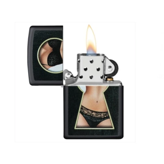 Zippo Benzines Vihargyújtó – Matt Fekete „Keyhole” Mintával