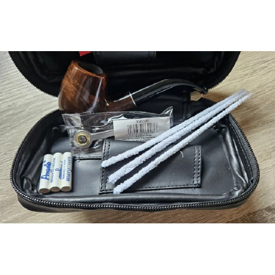 Angelo pipás szett Half Bent Billiard bruyer pipával, pipatáskával, 9 mm-es filterrel, szárkefével és 3 részes pipatömködővel