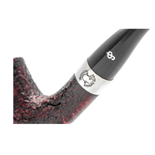 Peterson Sherlock Holmes Mycroft Sandblast P-Lip rusztikolt vörösesbarna színű hanga gyökér pipa 9mm filterrel bent típusú hajlított szárral