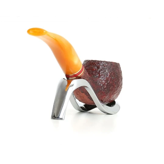 Savinelli St. Nicholas 2024 - 646 hanga gyökér pipa, 9 mm filter, borostyán sárga színű akril enyhén hajlított szár, arany-piros színű gyűrű