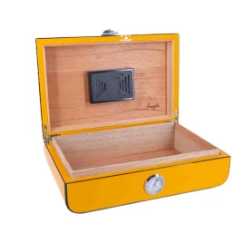Angelo Humidor kb. 40 szál szivar részére, cédrusfa szivar tároló doboz, párásítóval, külső hygrométerrel - sárga