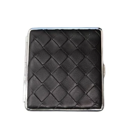 Fekete fonott bőr mintázatú cigarettatárca 20 szál 8,5 cm-es cigarettához