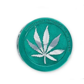 4 részes fém dohányőrlő - zöld színű - canabis levél mintás