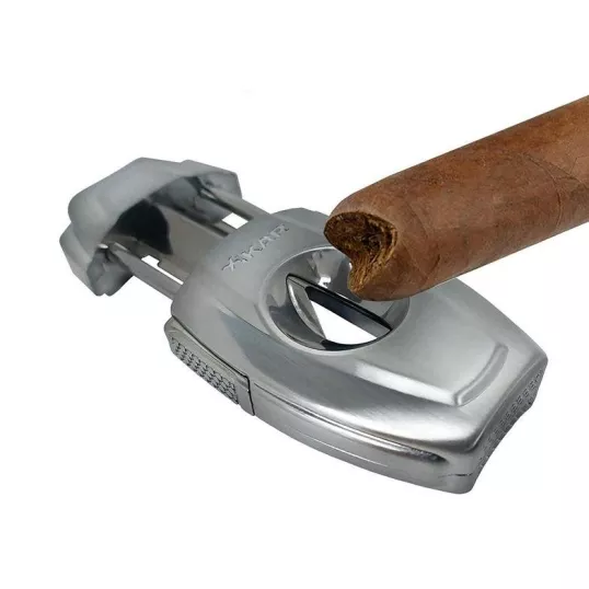 Xikar VX2 V-Cut szivar ékvágó – szálcsiszolt króm, 46–70 gyűrűméret