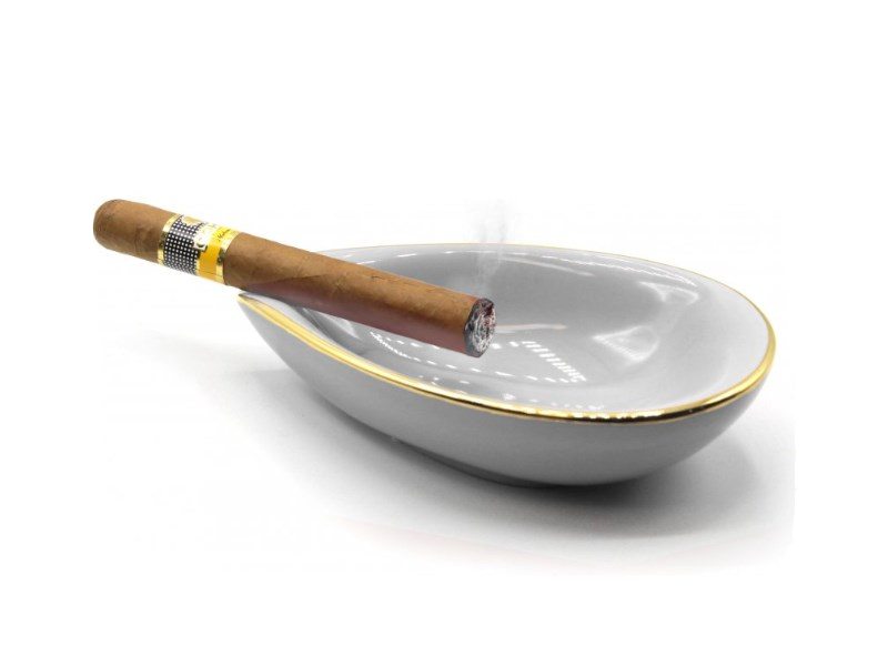 Adorini Leaf porcelán szivar hamutál 1 szivar számára arany színű szegéllyel – fehér